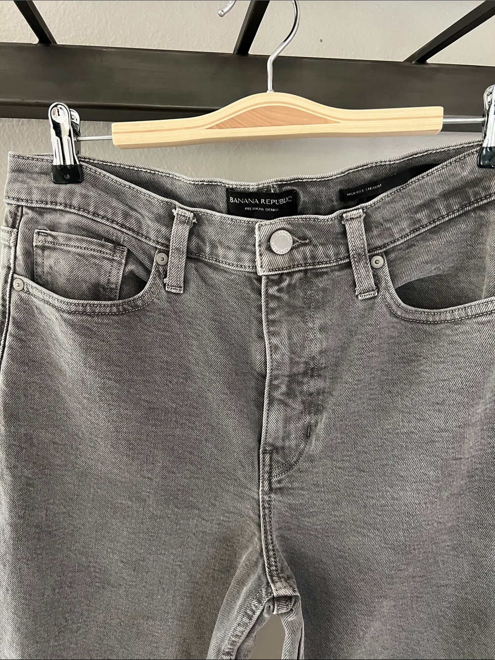 Banana Republic Women’s Washed Gray Straight Leg Jeans